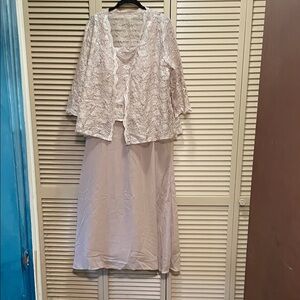 Elegant Cream Skirt Set